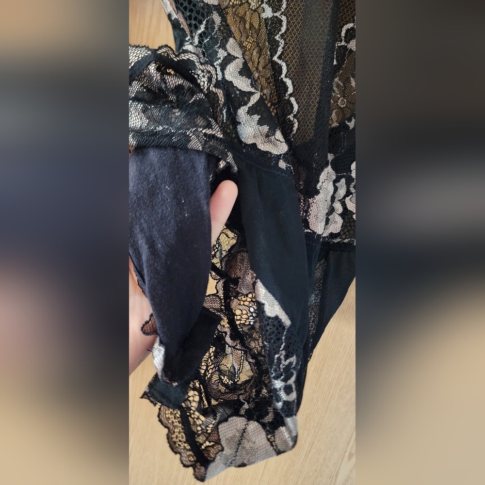 Medium Champagne Lace Bodysuit long sleeve open back - Picture 3 of 5